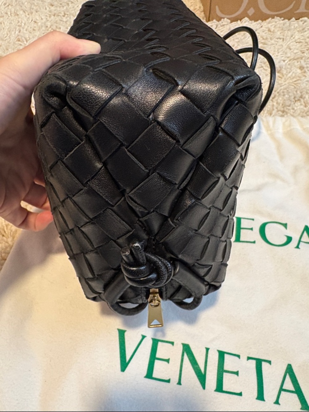 Bottega Veneta Black Intrecciato Leather Shoulder Crossbody - Picture 4 of 6